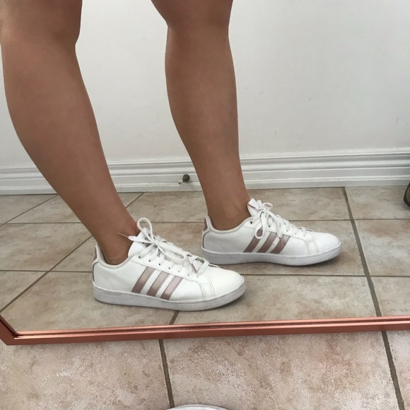 Rose gold adidas cloud foam - Picture 1 of 5